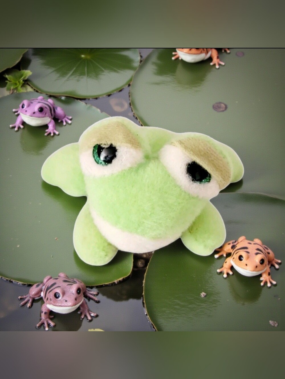 Surprizamals Collection Frank Frog 3" Plush Beverly Hills Teddy Bear Company. Th